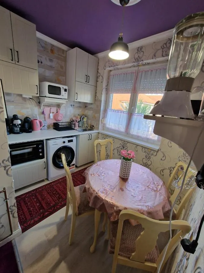 Kleopatra Apartman Hajduszoboszlo 0*,  Hungary